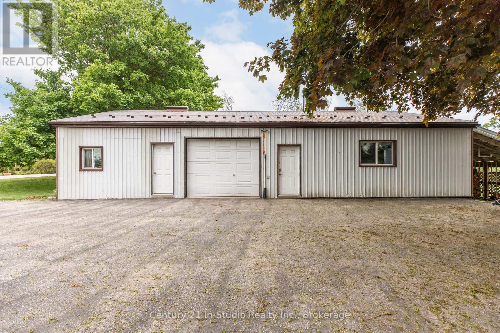 85695 St. Helens Line, Ashfield-Colborne-Wawanosh, Ontario  N0G 2H0 - Photo 41 - X12360600