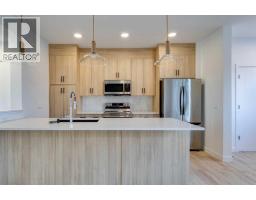 128 Cobblestone Gate Sw Cobblestone Creek, Airdrie, Ca
