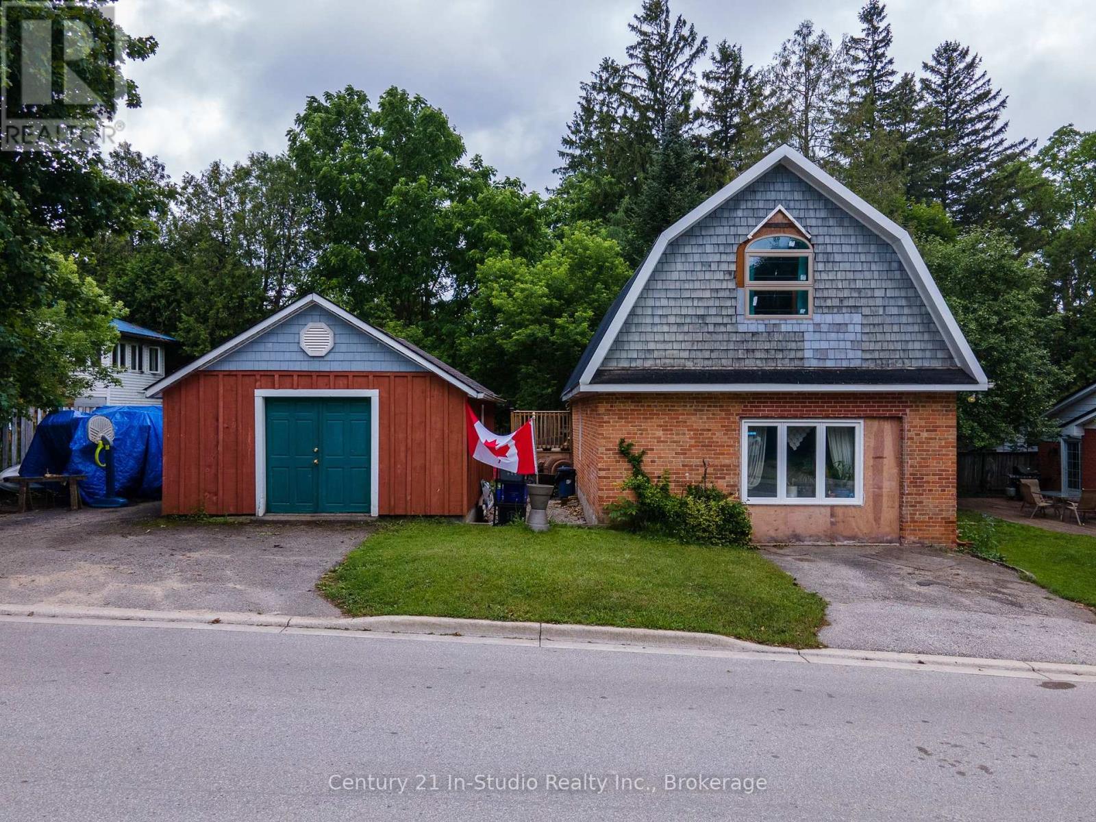 45 Mark Street W, Grey Highlands, Ontario  N0C 1H0 - Photo 10 - X12360607