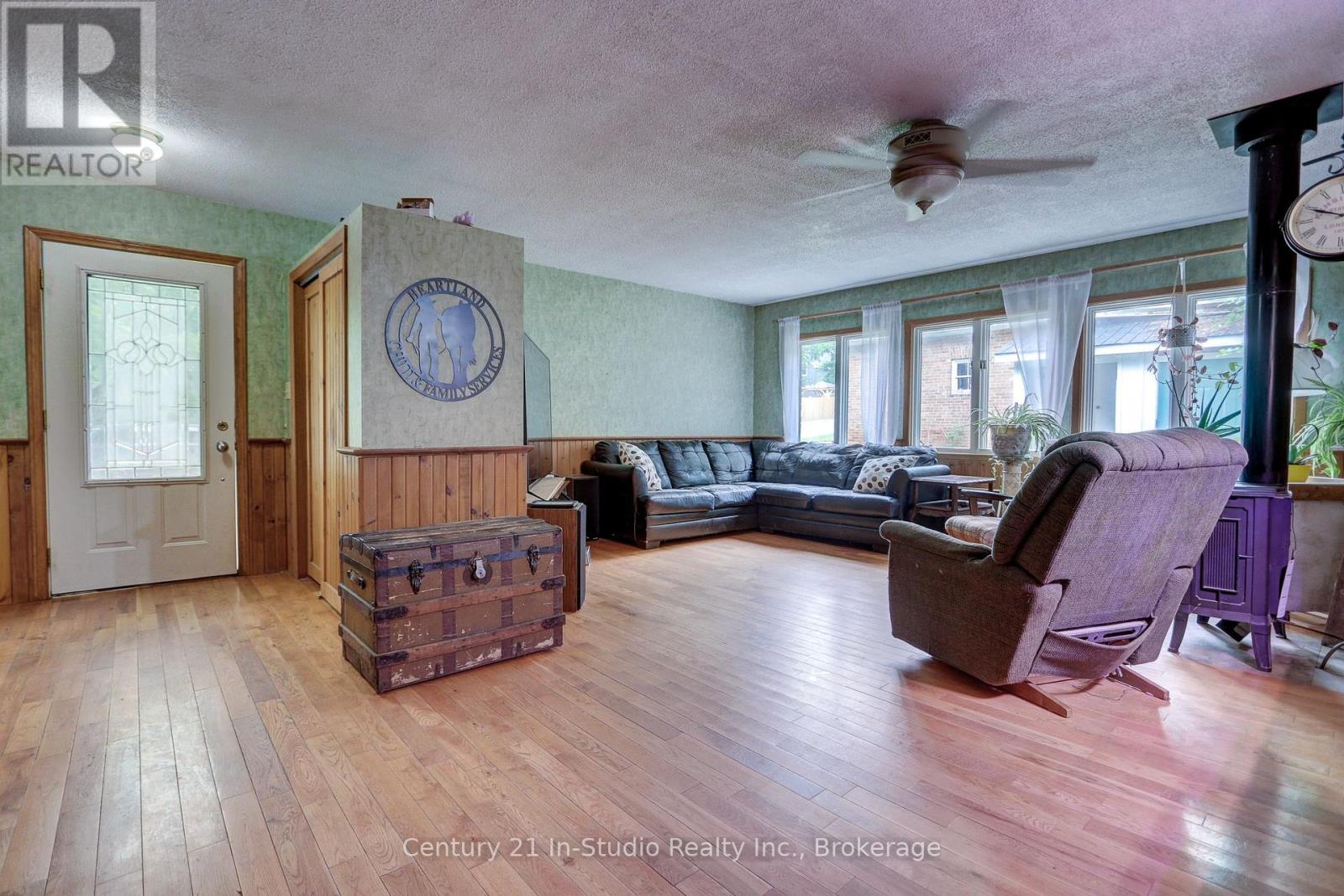 45 Mark Street W, Grey Highlands, Ontario  N0C 1H0 - Photo 17 - X12360607