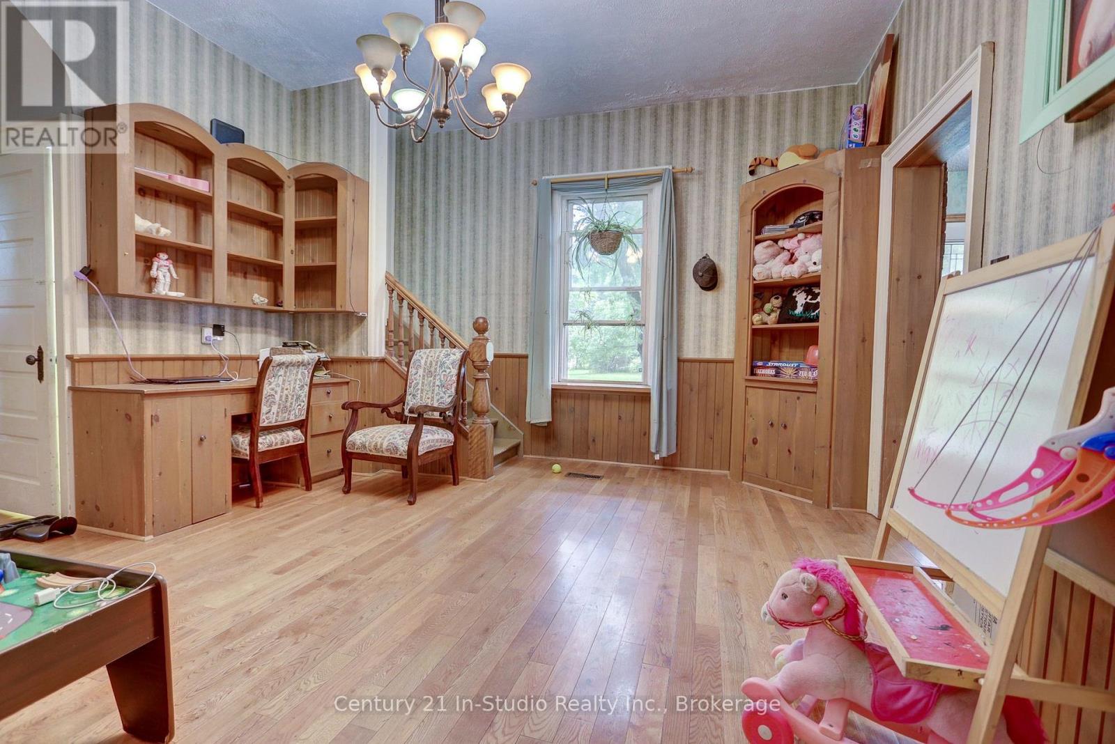 45 Mark Street W, Grey Highlands, Ontario  N0C 1H0 - Photo 18 - X12360607