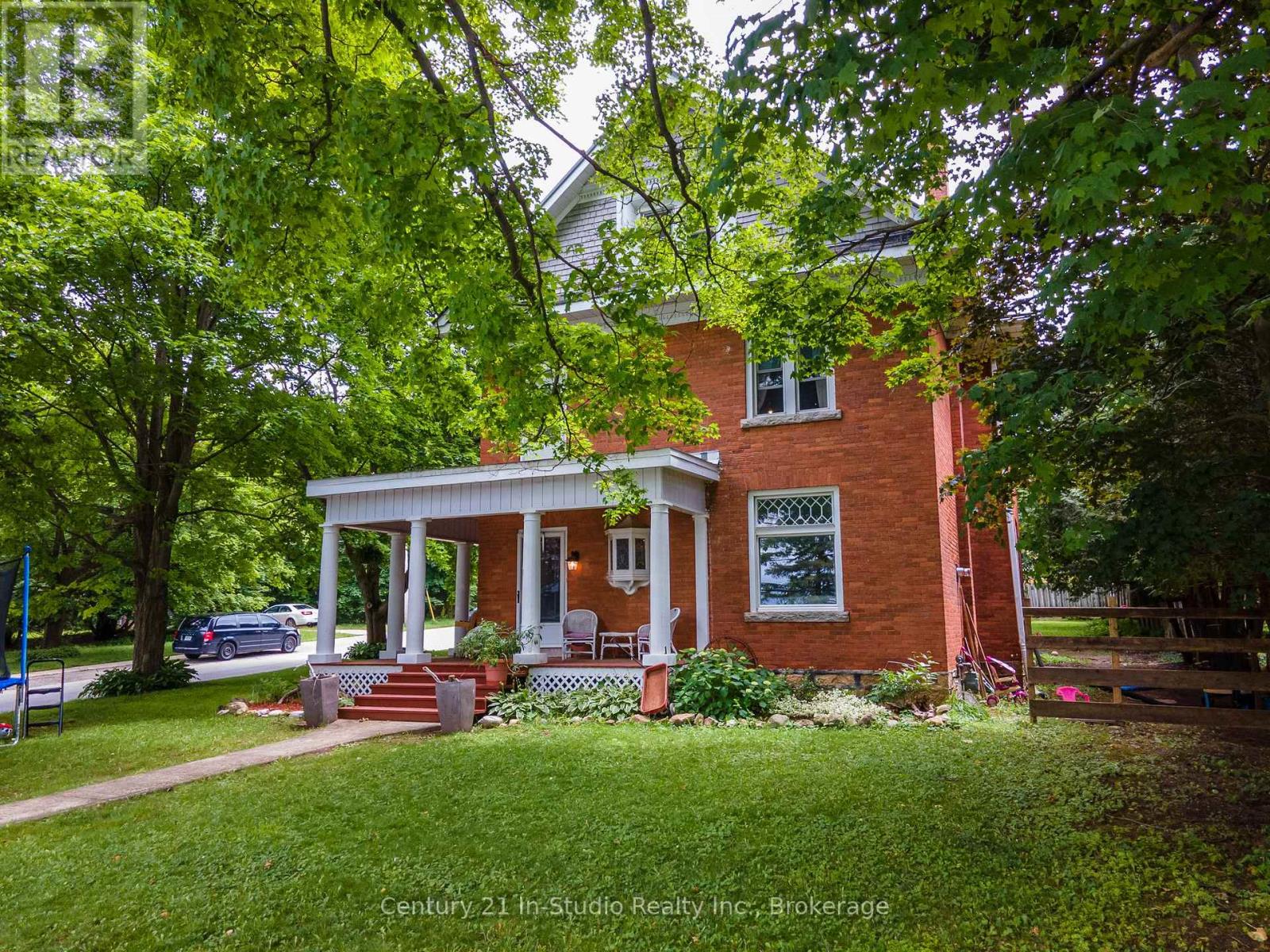 45 Mark Street W, Grey Highlands, Ontario  N0C 1H0 - Photo 6 - X12360607