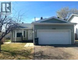 8221 102 Avenue Saddleback Ridge, Peace River, Ca