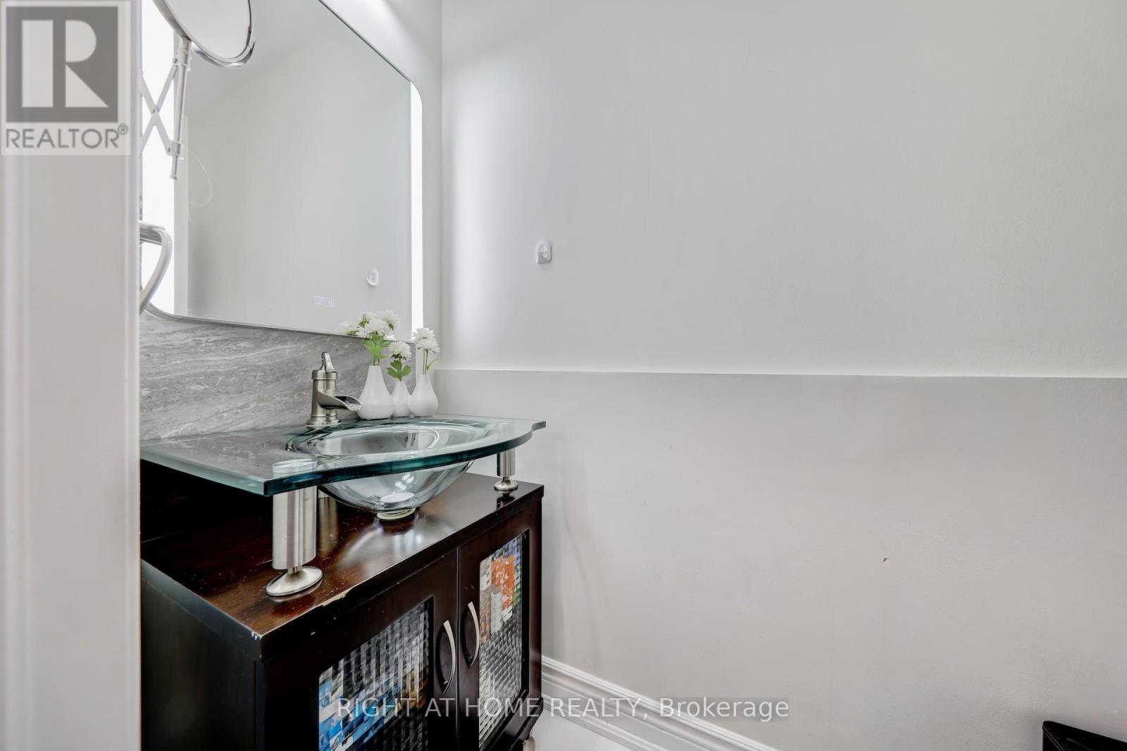 863 Scott Boulevard, Milton, Ontario  L9T 1N1 - Photo 15 - W12360624