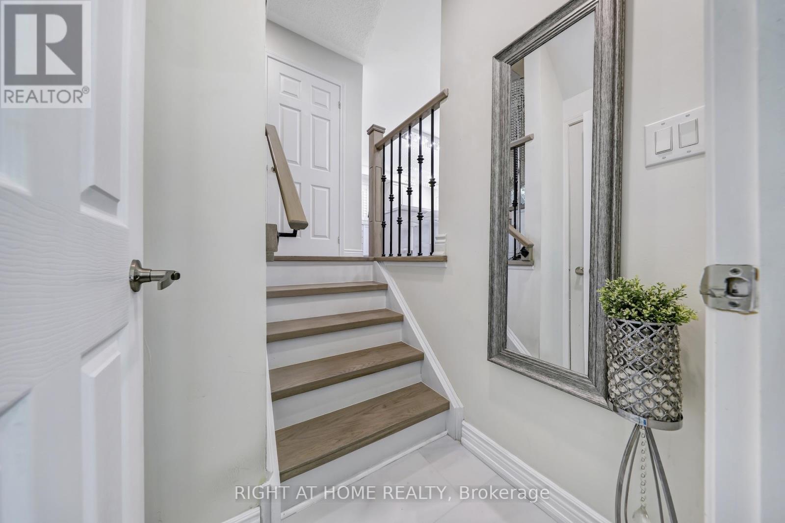863 Scott Boulevard, Milton, Ontario  L9T 1N1 - Photo 17 - W12360624