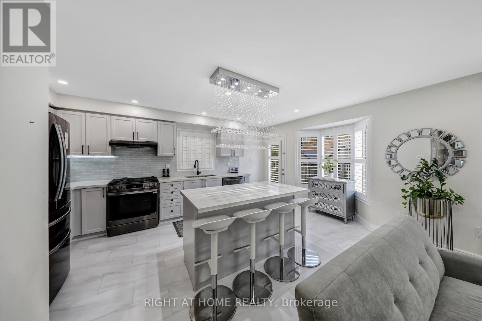 863 Scott Boulevard, Milton, Ontario  L9T 1N1 - Photo 27 - W12360624