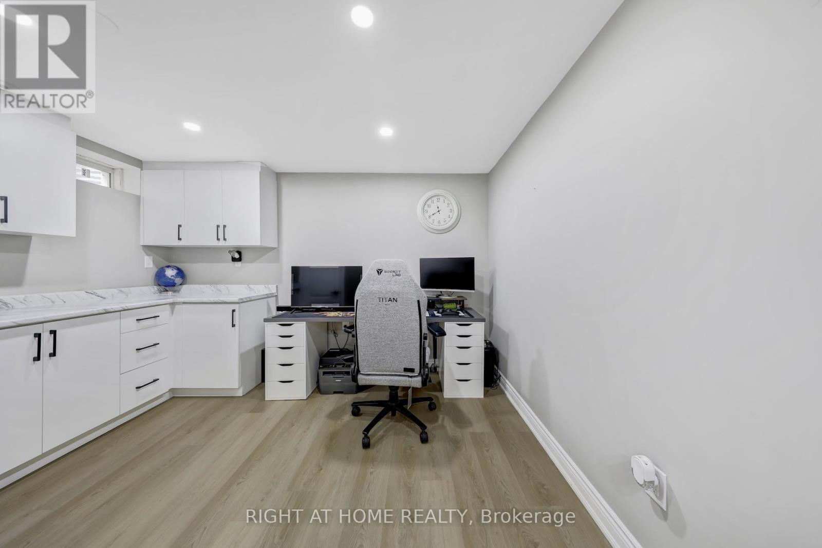 863 Scott Boulevard, Milton, Ontario  L9T 1N1 - Photo 33 - W12360624