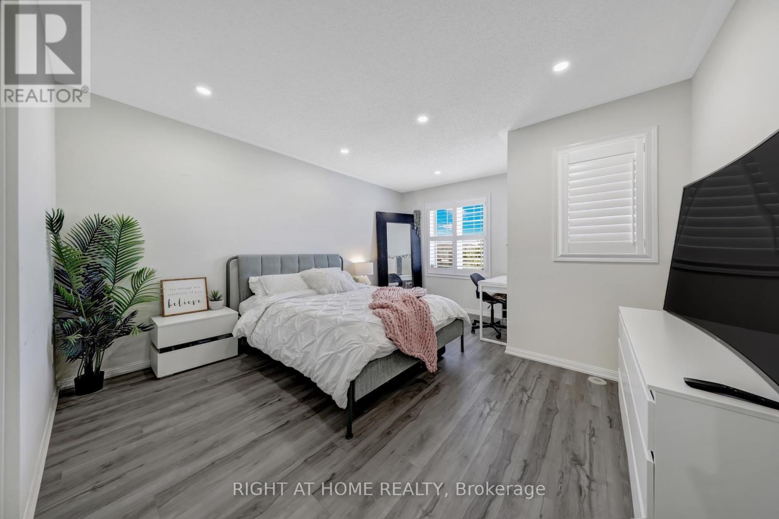 863 Scott Boulevard, Milton, Ontario  L9T 1N1 - Photo 38 - W12360624