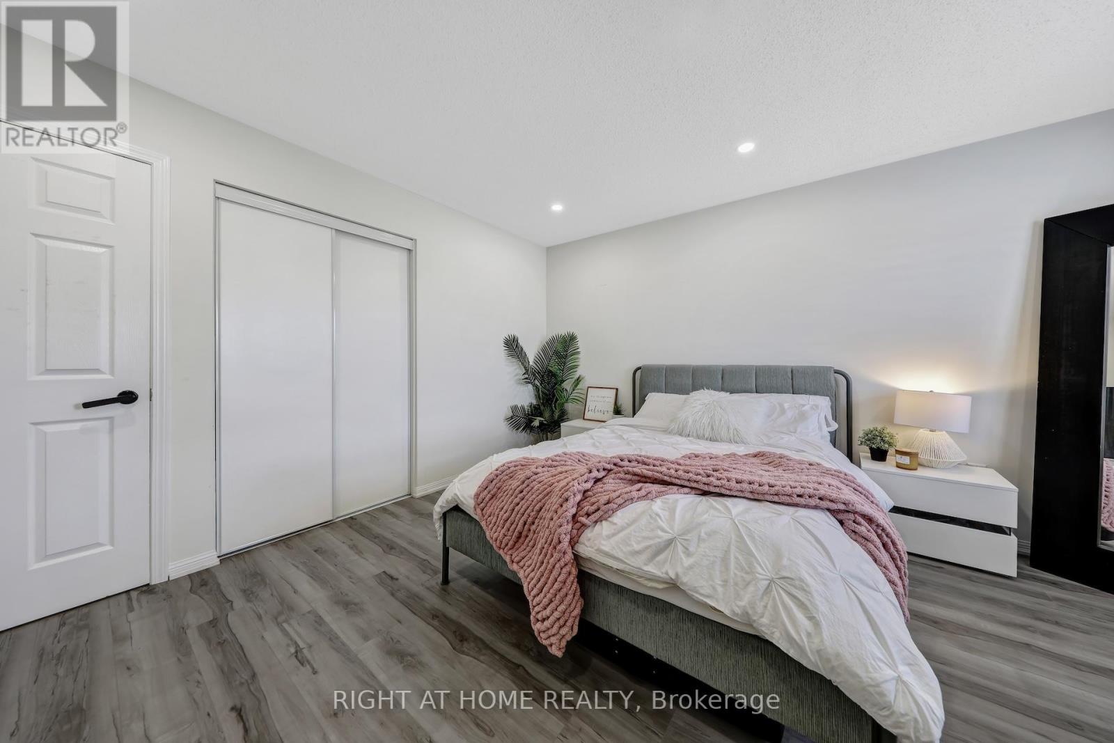 863 Scott Boulevard, Milton, Ontario  L9T 1N1 - Photo 39 - W12360624