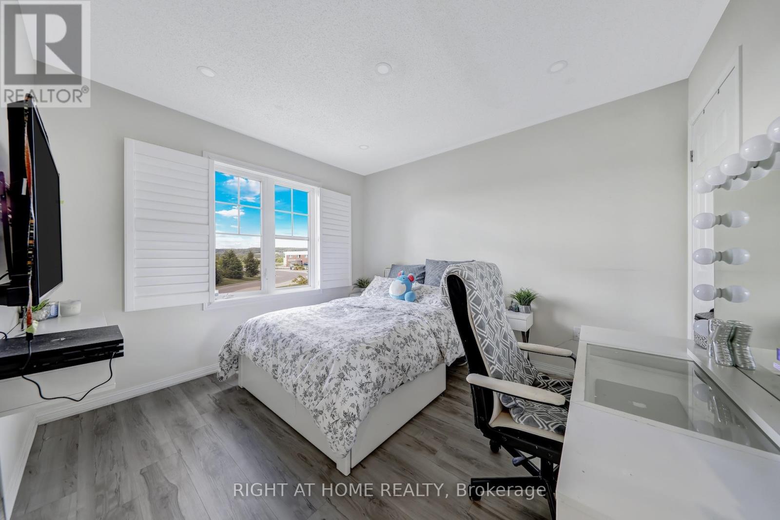 863 Scott Boulevard, Milton, Ontario  L9T 1N1 - Photo 43 - W12360624