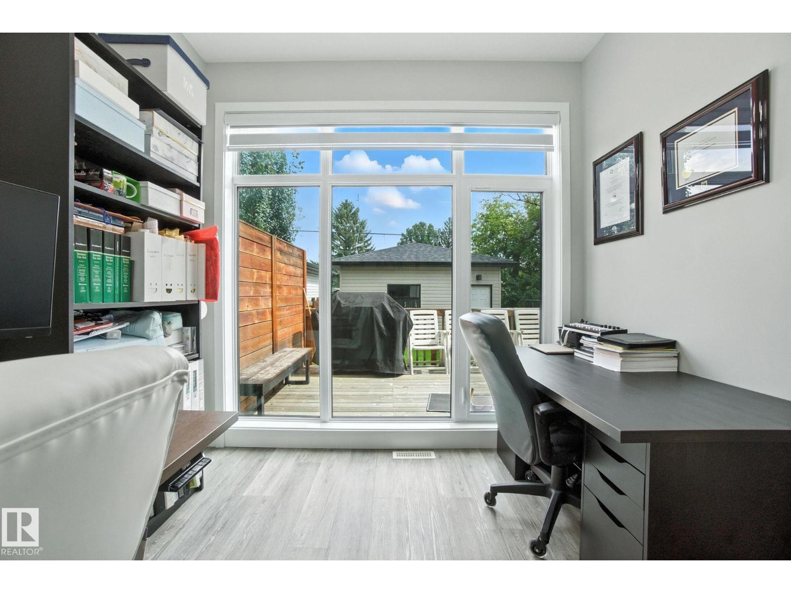 Property at 9207 152 ST NW image 3