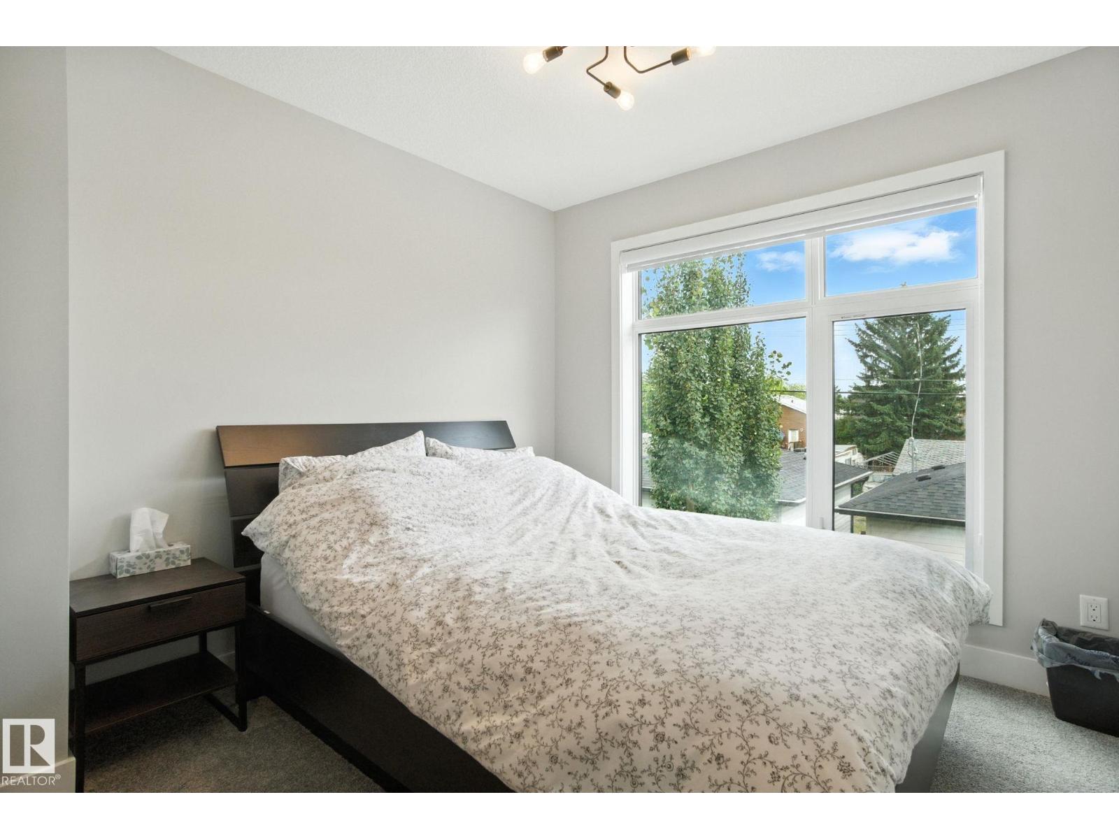 Property at 9207 152 ST NW image 5
