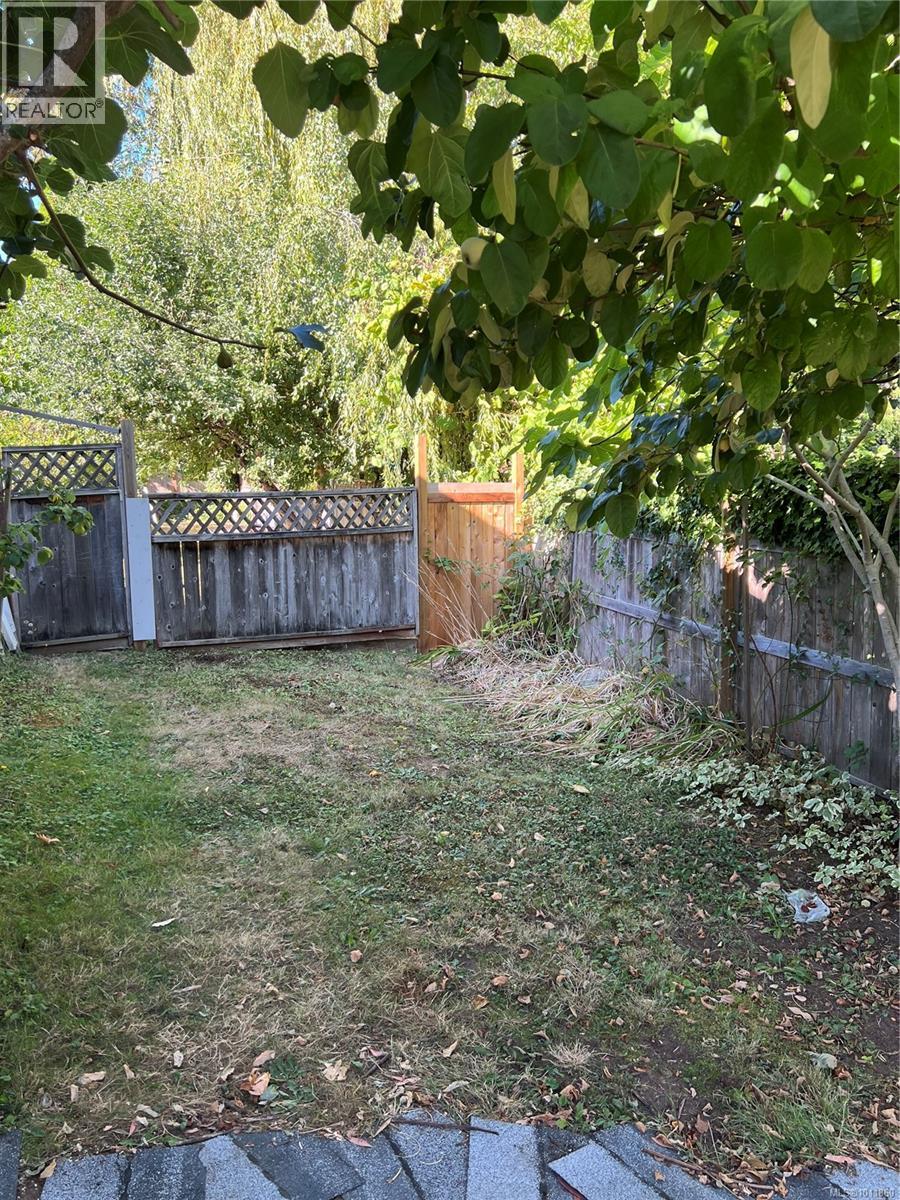 539 Rowan Ave, Parksville, British Columbia  V9P 1H3 - Photo 3 - 1011860