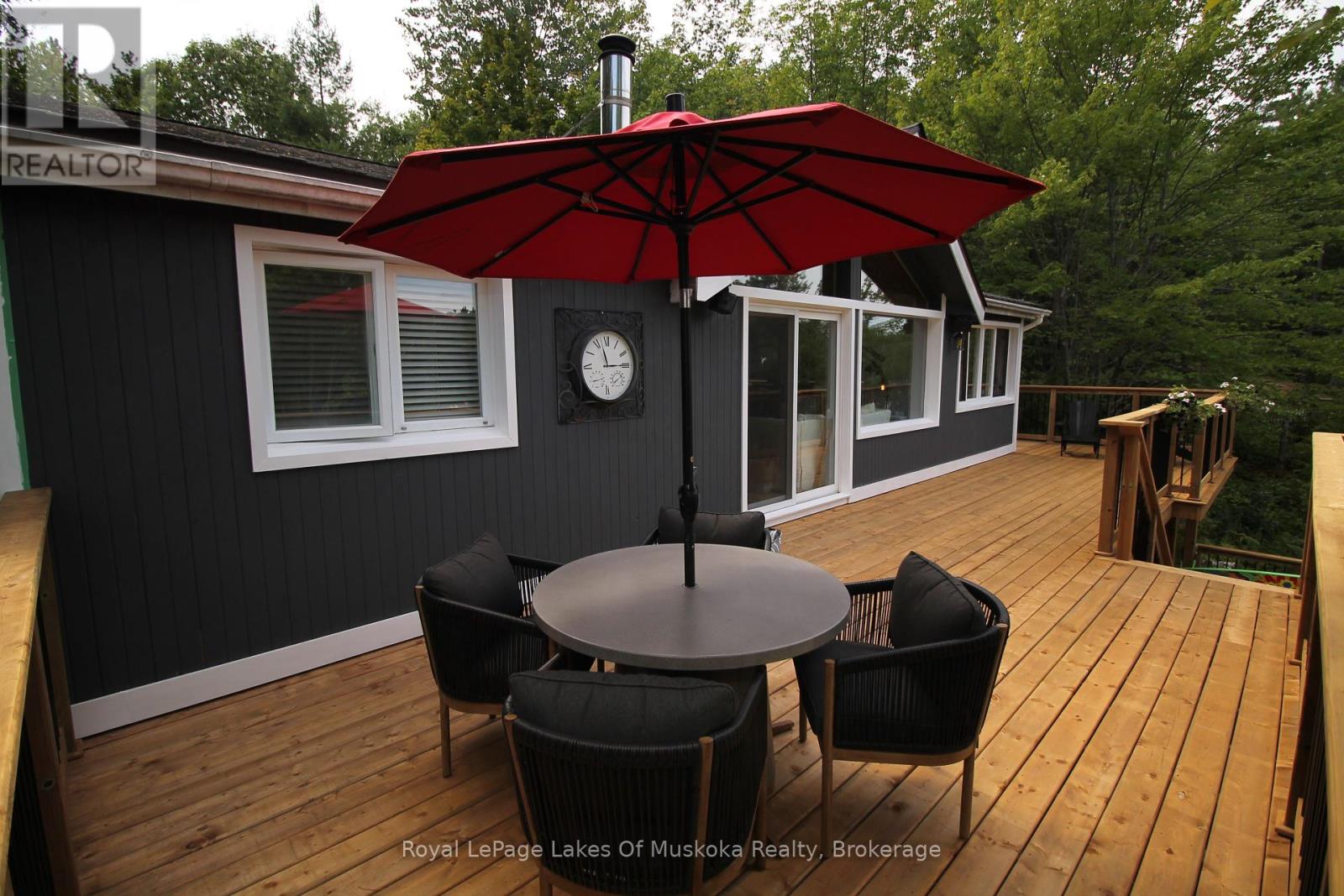 524 Peninsula Road, Gravenhurst, Ontario  P1P 1R2 - Photo 21 - X12360152