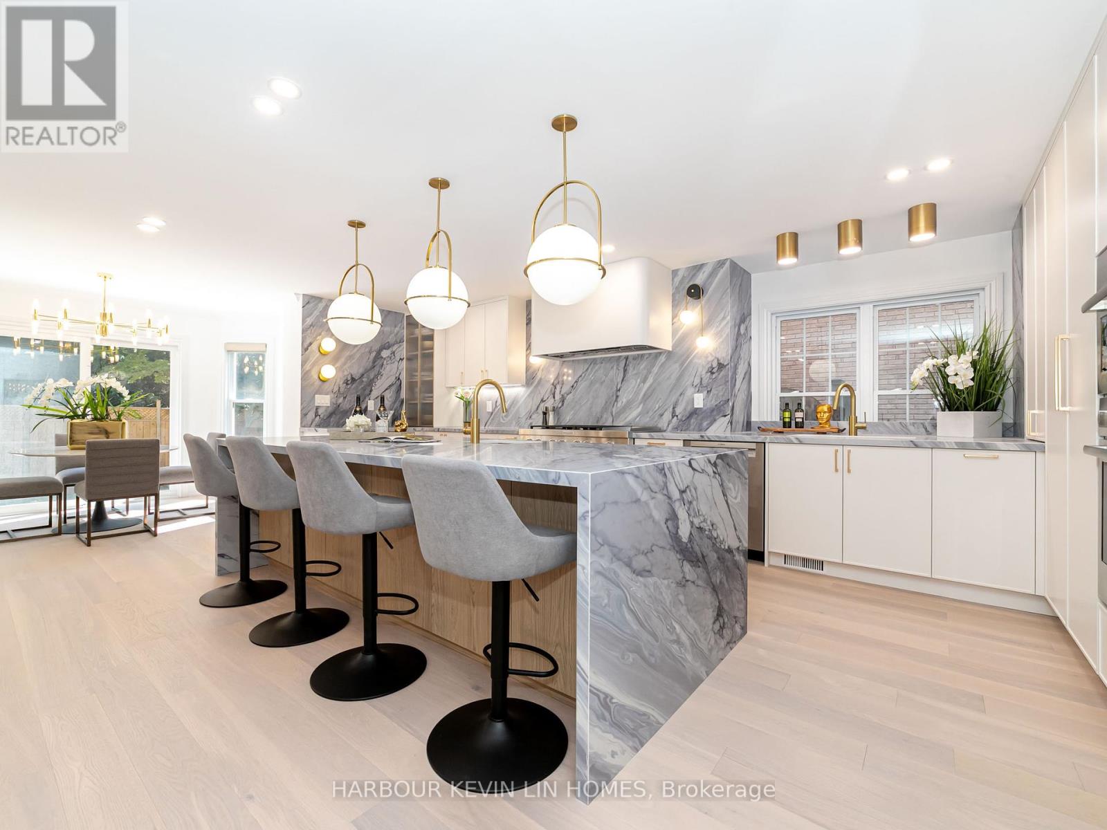 Property at 19 WILLETT CRESCENT image 1