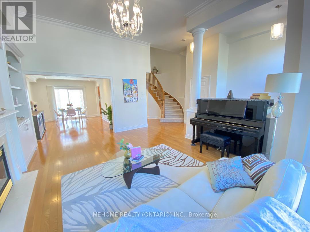 Property at 190 LEGENDS WAY image 5