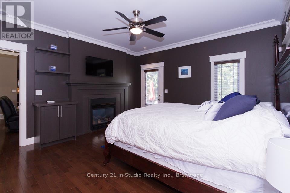72235 Lakeshore Drive, R.r. #1 Drive, Bluewater (Hay), Ontario  N0M 2T0 - Photo 15 - X12360690
