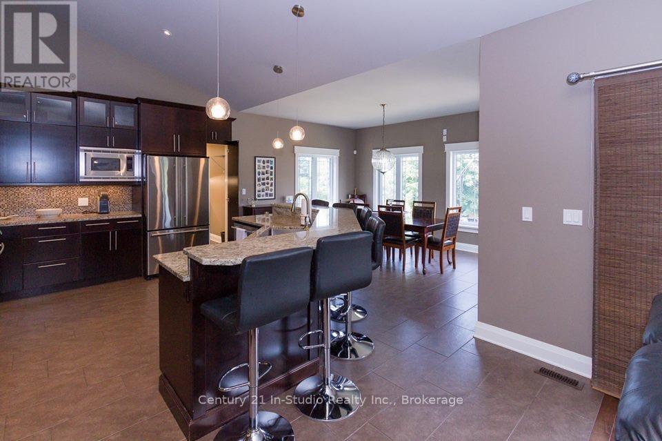 72235 Lakeshore Drive, R.r. #1 Drive, Bluewater (Hay), Ontario  N0M 2T0 - Photo 18 - X12360690