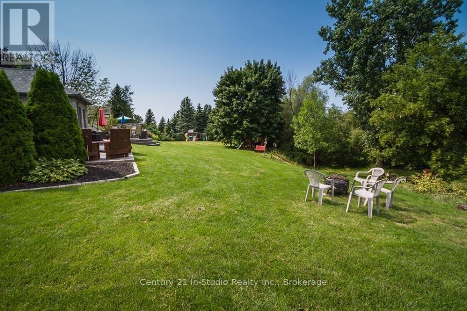 72235 Lakeshore Drive, R.r. #1 Drive, Bluewater (Hay), Ontario  N0M 2T0 - Photo 7 - X12360690