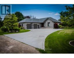 72235 Lakeshore Drive, R.R. #1 Drive, Bluewater (Hay), Ca