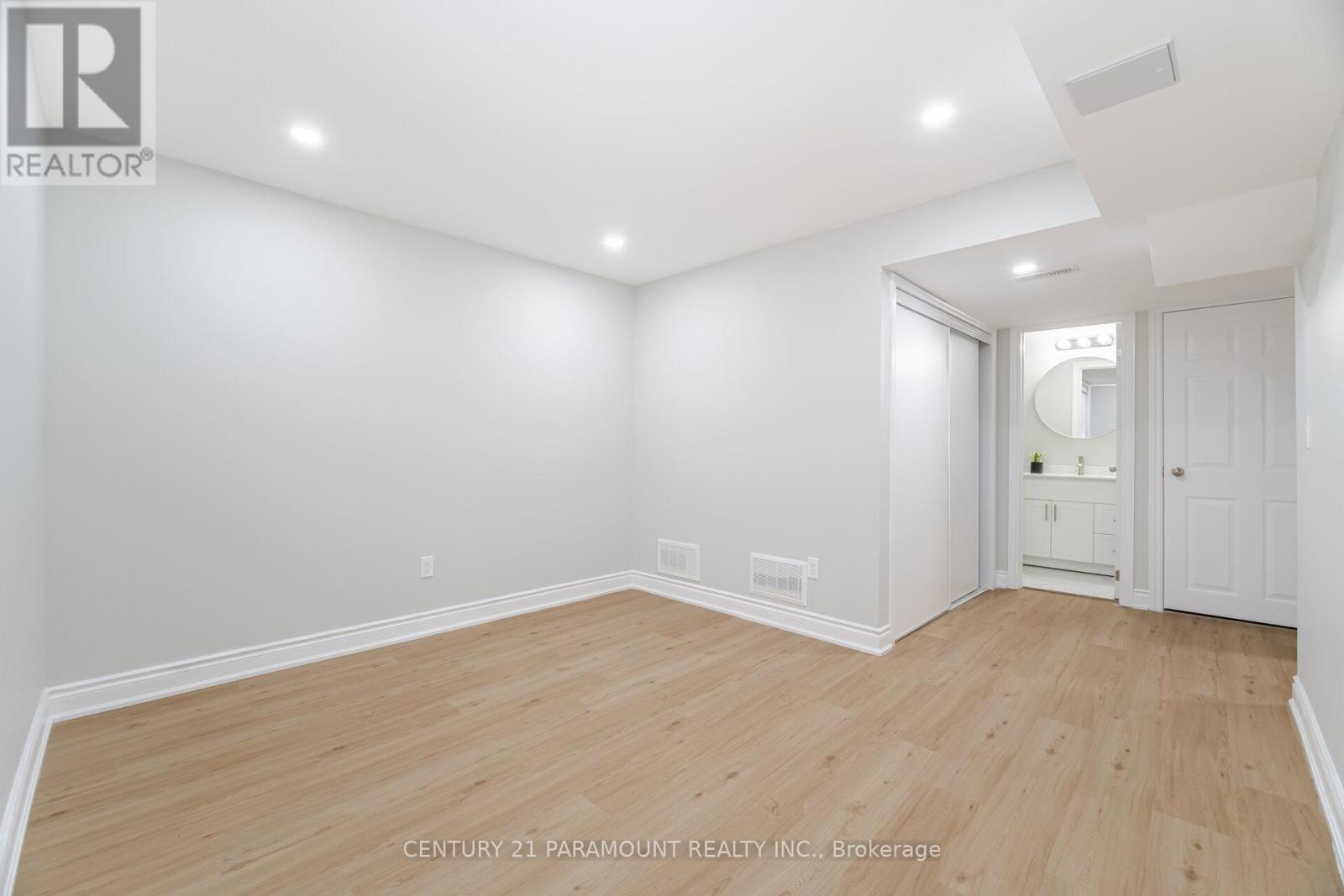 2159 Baronwood Drive, Oakville, Ontario  L6M 4S4 - Photo 31 - W12360682