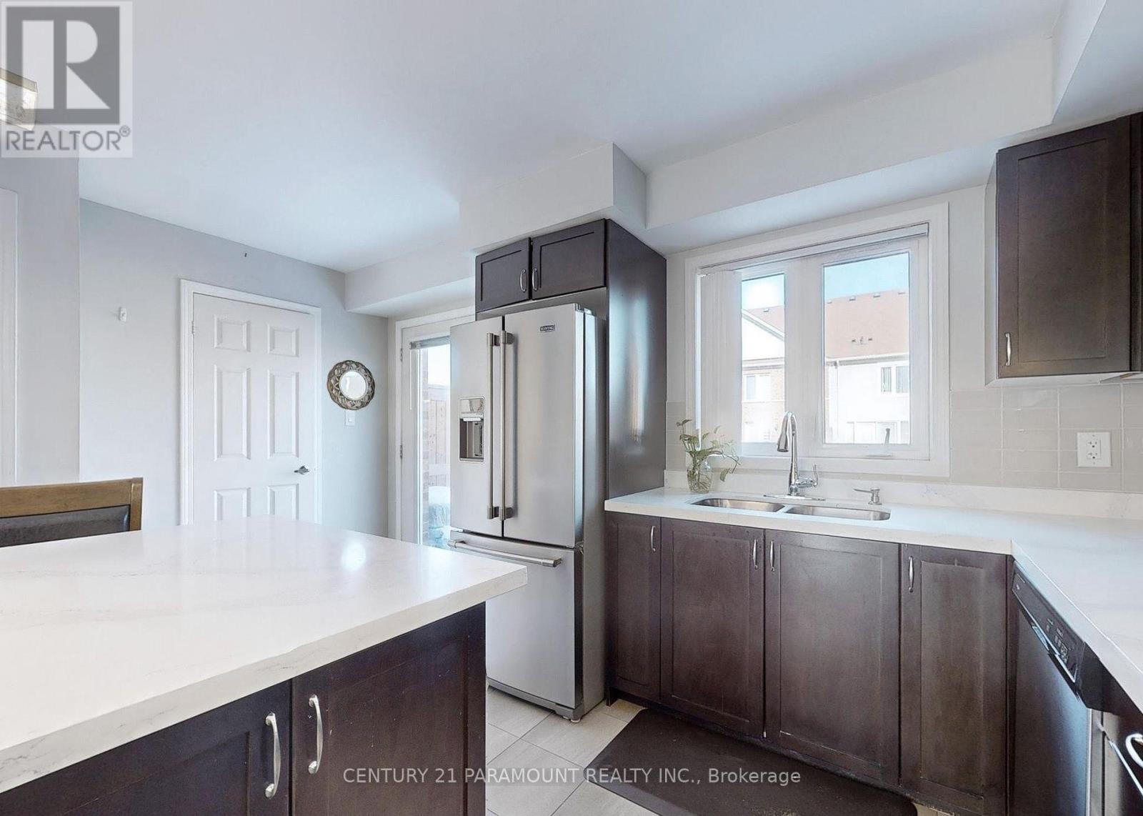 213 - 250 Sunny Meadow Boulevard, Brampton, Ontario L7A 0A1 - Photo 10 - W12360685