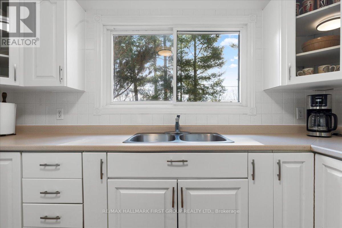 139 Neville Pt Road, Stone Mills, Ontario  K0K 2A0 - Photo 10 - X12360697