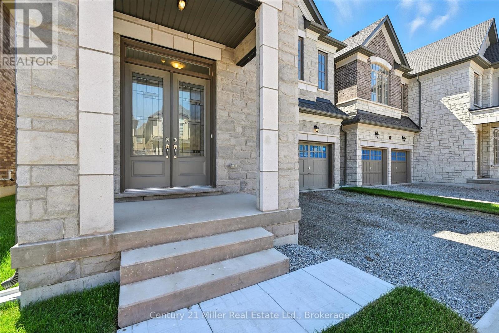 3250 Millicent Avenue, Oakville, Ontario  L6H 0V8 - Photo 2 - W12360705