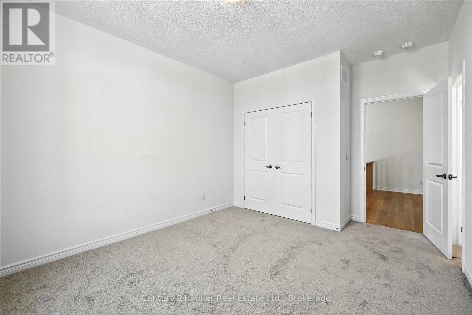 3250 Millicent Avenue, Oakville, Ontario  L6H 0V8 - Photo 36 - W12360705