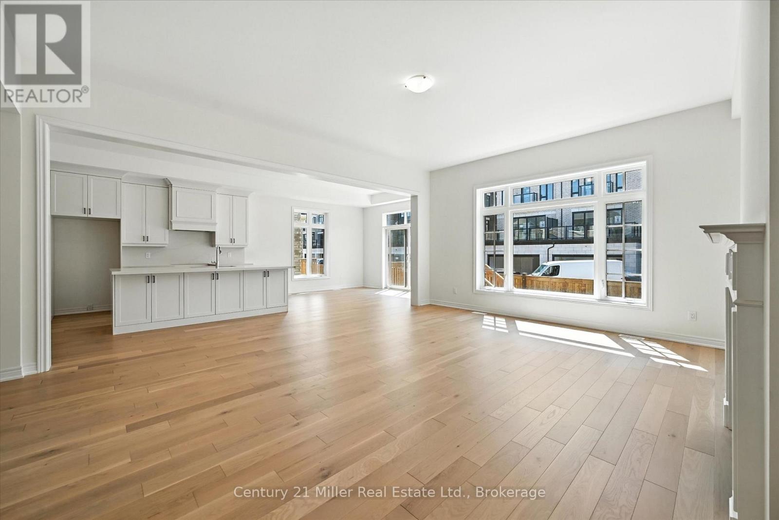 3250 Millicent Avenue, Oakville, Ontario  L6H 0V8 - Photo 8 - W12360705