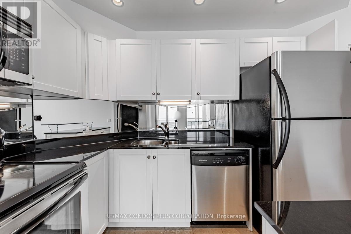 3010 - 208 Queens Quay W, Toronto, Ontario  M5J 2Y5 - Photo 6 - C12360707
