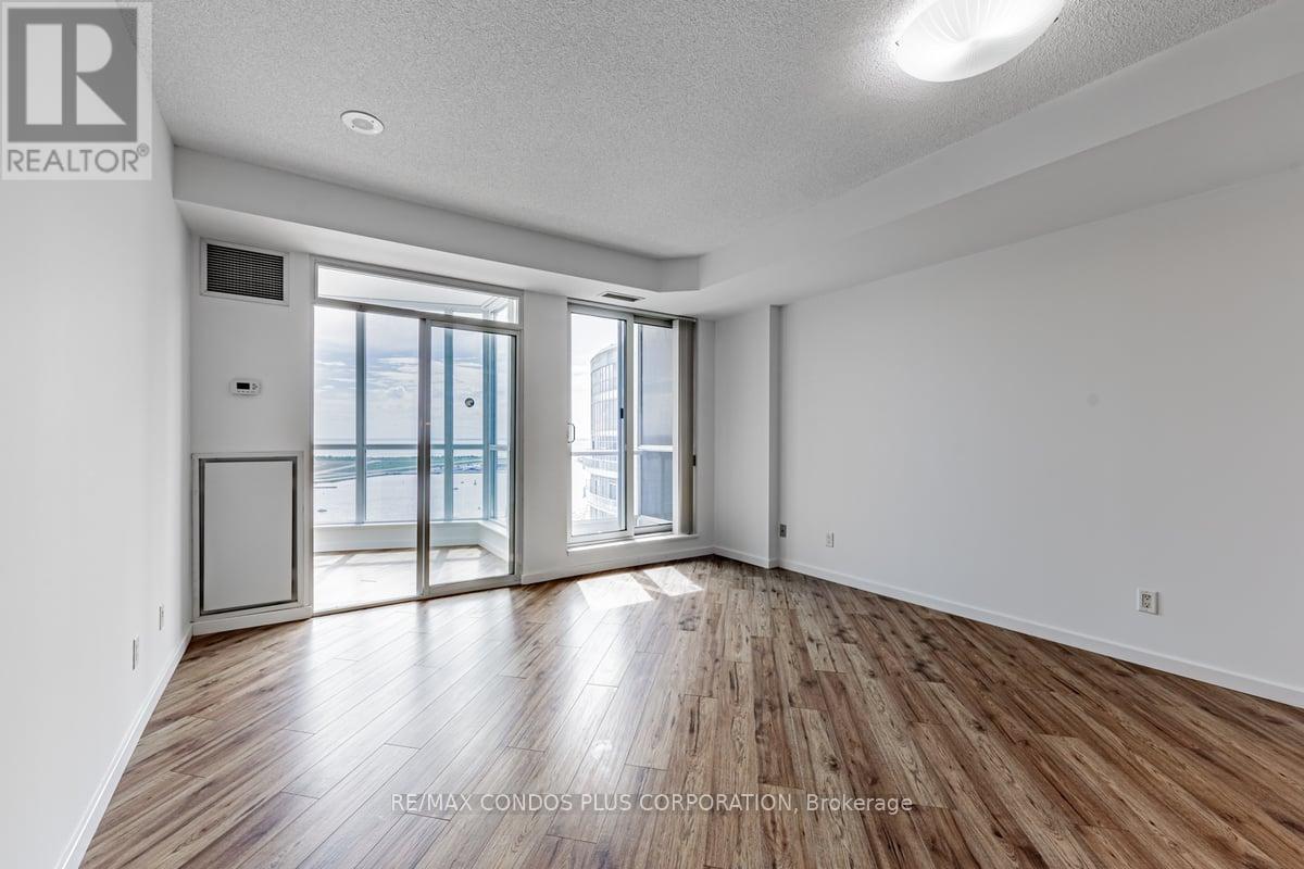 3010 - 208 Queens Quay W, Toronto, Ontario  M5J 2Y5 - Photo 9 - C12360707