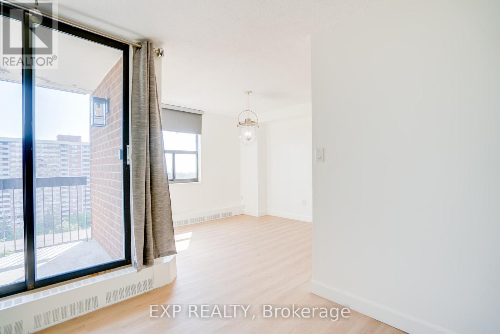 1410 - 90 Ling Road, Toronto, Ontario  M1E 4Y3 - Photo 6 - E12360704