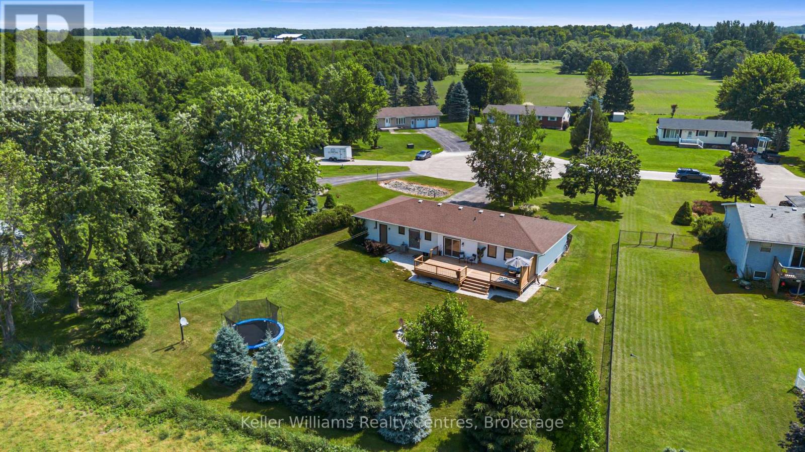 110 Mary Avenue, Georgian Bluffs, Ontario  N4K 5N5 - Photo 3 - X12264043