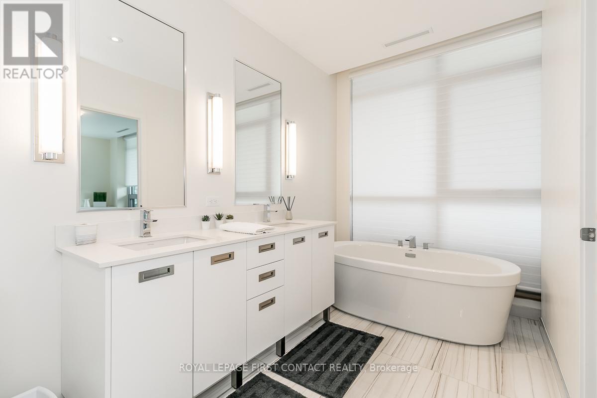 3645 Ferretti Court, Innisfil, Ontario  L9S 0N6 - Photo 15 - N12360703