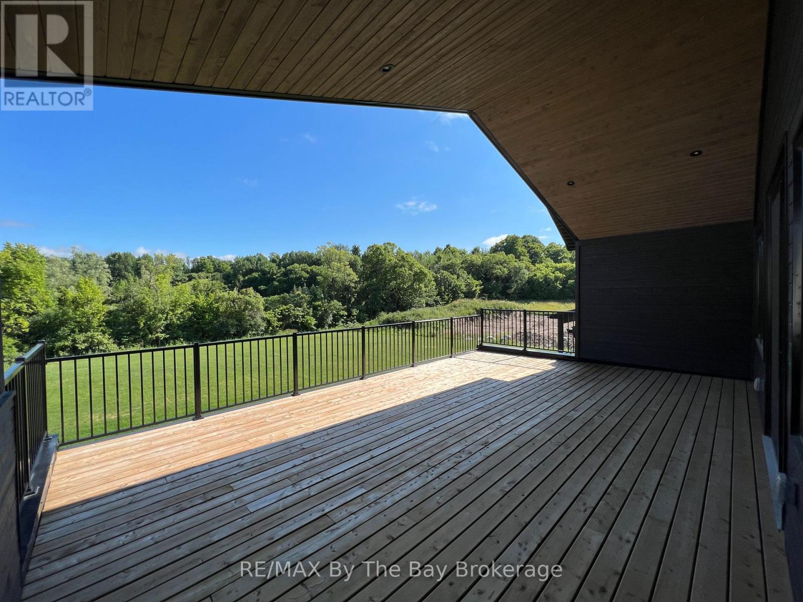 14 Raintree Court, Clearview, Ontario  L9Y 0K2 - Photo 2 - S12252689