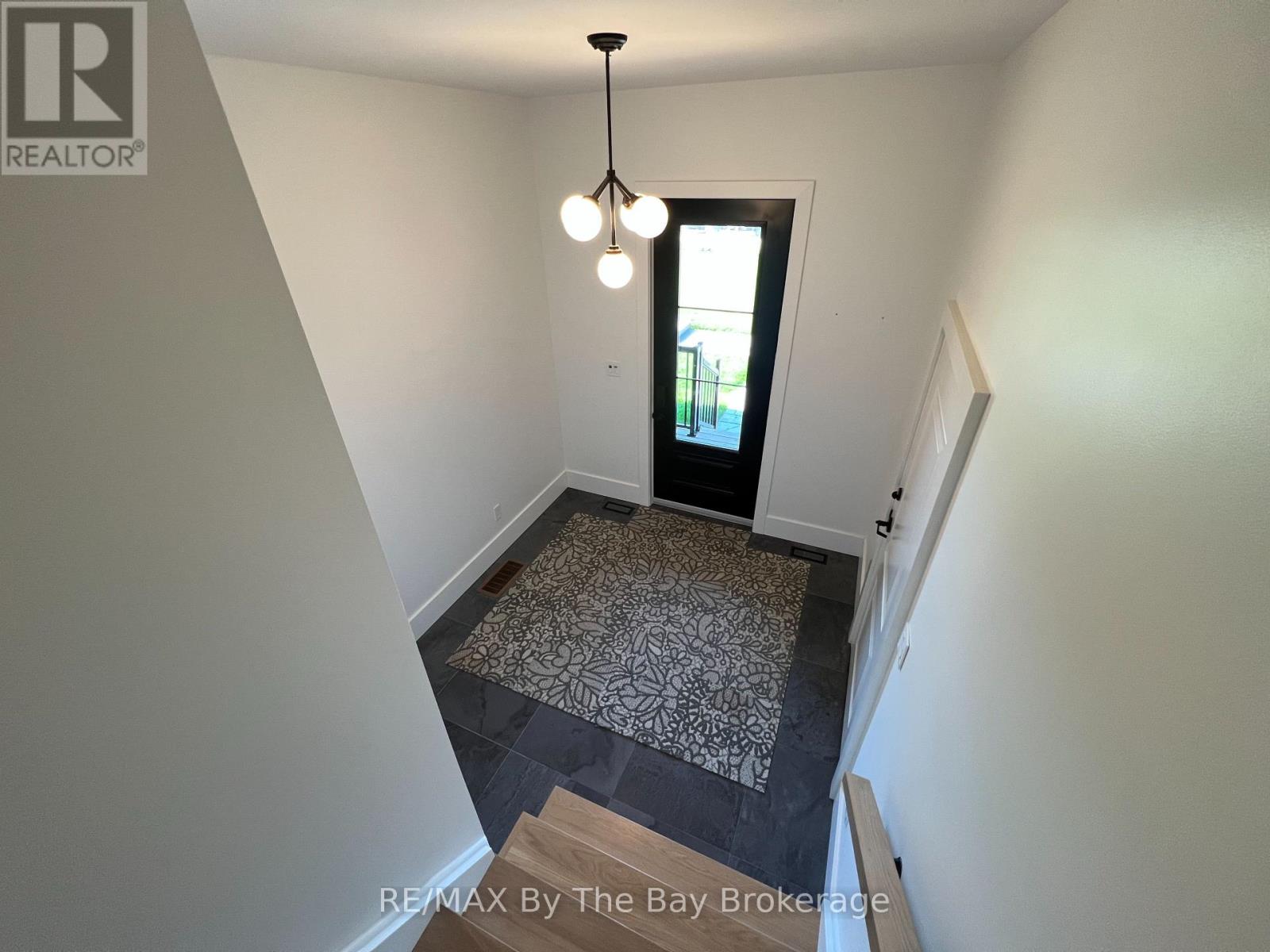 14 Raintree Court, Clearview, Ontario  L9Y 0K2 - Photo 14 - S12252689