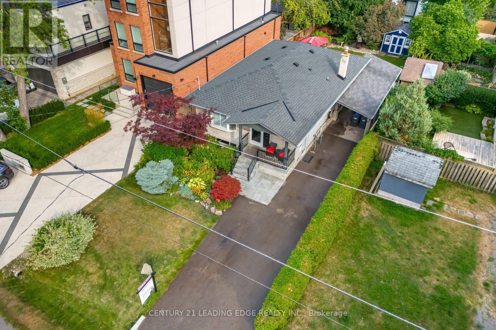 Property at 586 CURZON AVENUE image 4