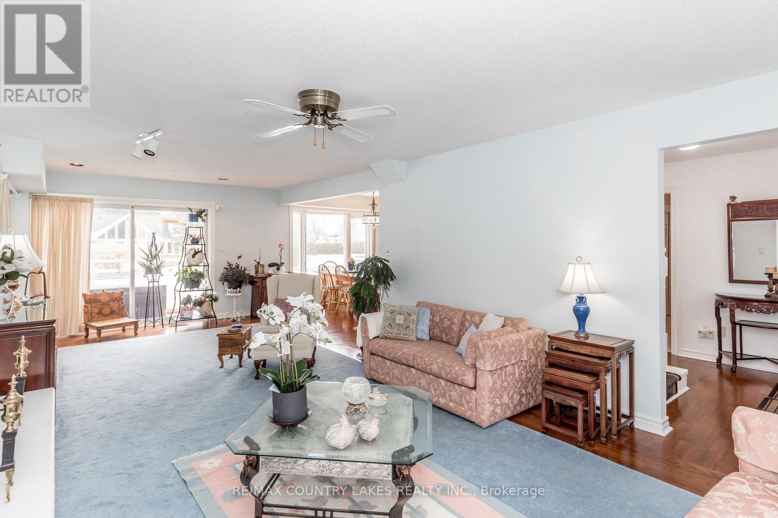 98 Turtle Path, Ramara (Brechin), Ontario  L0K 1B0 - Photo 12 - S12360734