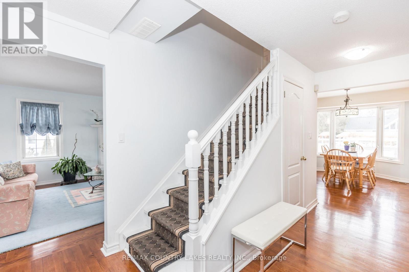 98 Turtle Path, Ramara (Brechin), Ontario  L0K 1B0 - Photo 31 - S12360734