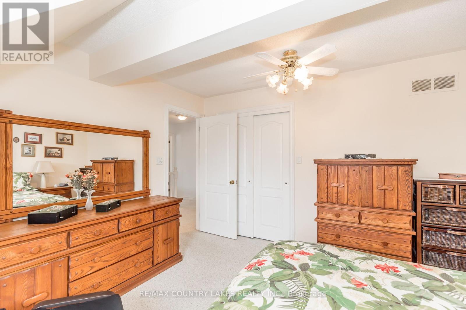98 Turtle Path, Ramara (Brechin), Ontario  L0K 1B0 - Photo 36 - S12360734