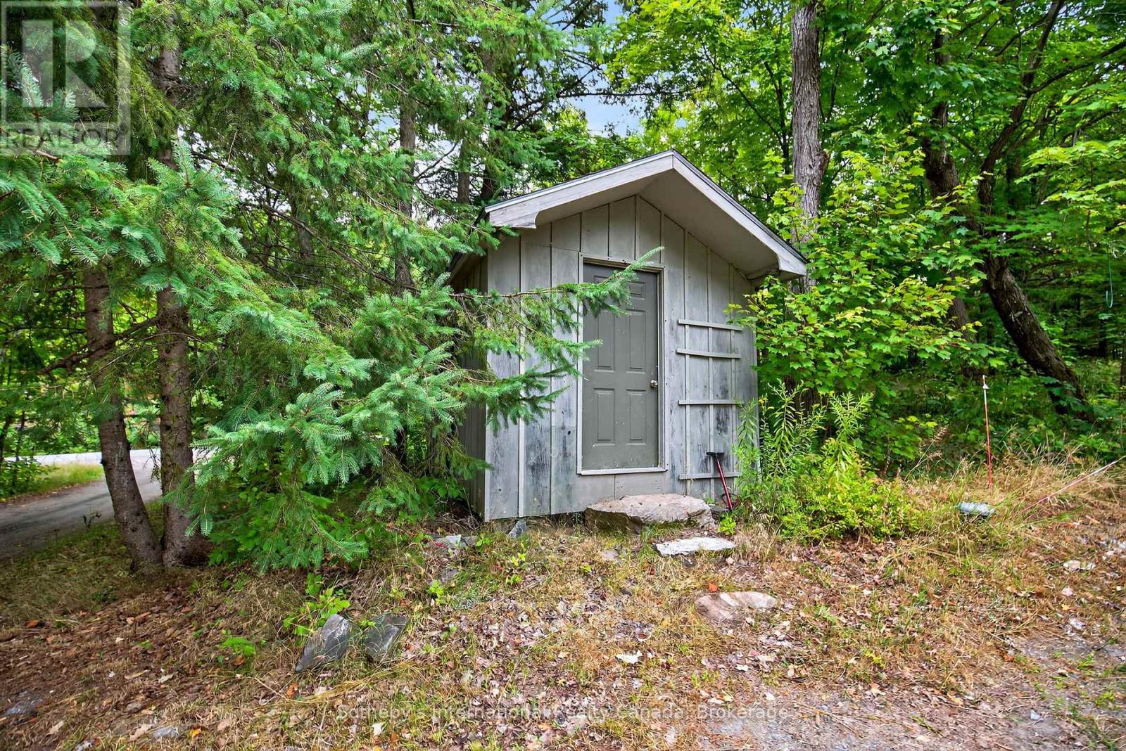 1132 Limberlost Road, Lake Of Bays, Ontario  P1H 2J6 - Photo 32 - X12359395