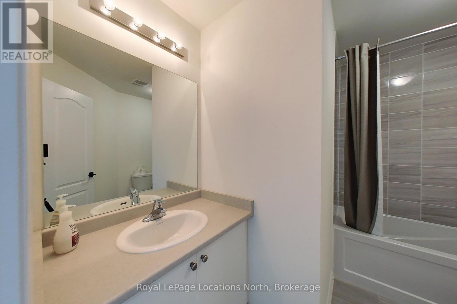 96 Sandhill Crane Drive, Wasaga Beach, Ontario  L9Z 0K4 - Photo 26 - S12360742