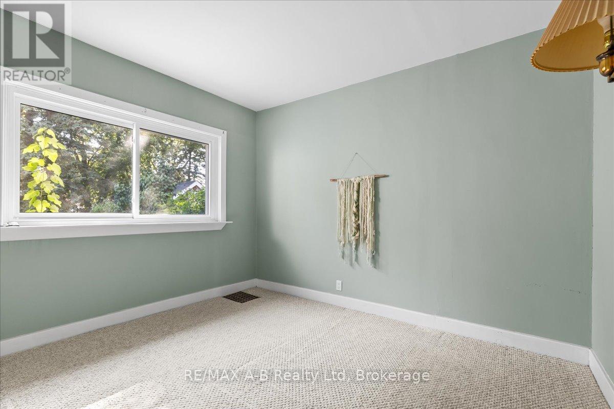 75 Youngs Street, Stratford, Ontario  N5A 1J5 - Photo 18 - X12360751