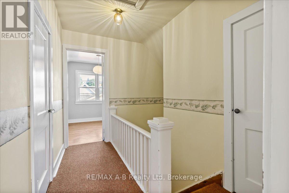 75 Youngs Street, Stratford, Ontario  N5A 1J5 - Photo 23 - X12360751