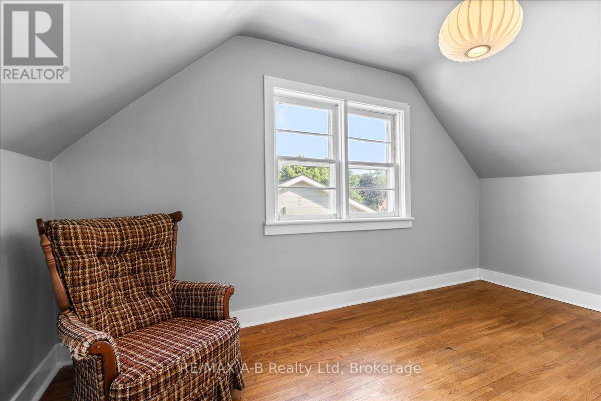 75 Youngs Street, Stratford, Ontario  N5A 1J5 - Photo 24 - X12360751