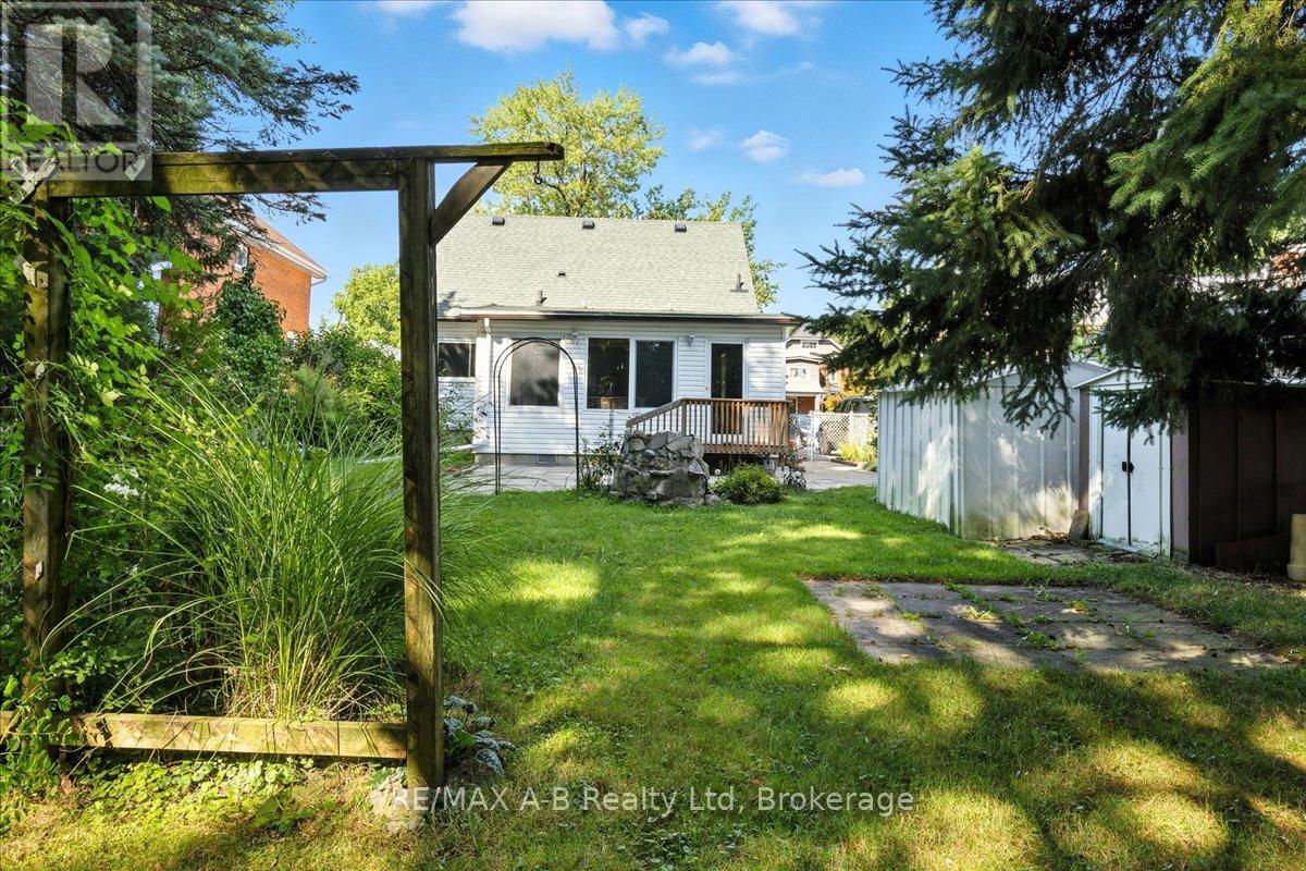 75 Youngs Street, Stratford, Ontario  N5A 1J5 - Photo 29 - X12360751