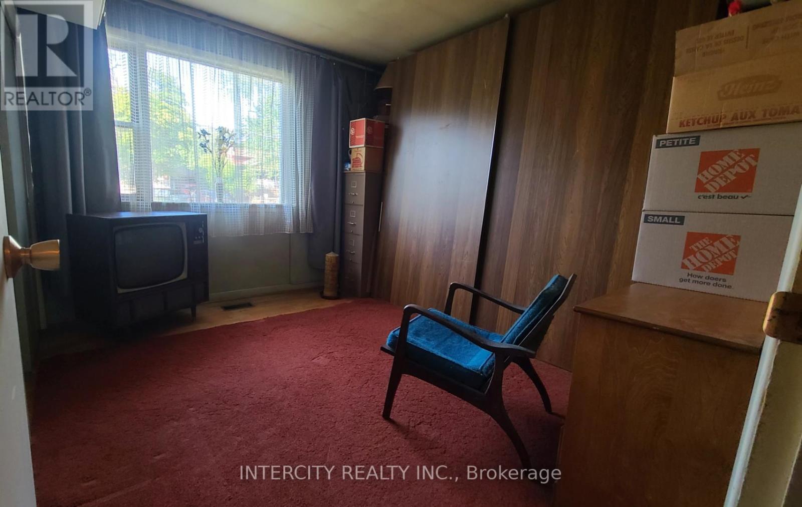 63 Centre Street N, Brampton (Brampton North), Ontario  L6V 1T1 - Photo 14 - W12351530