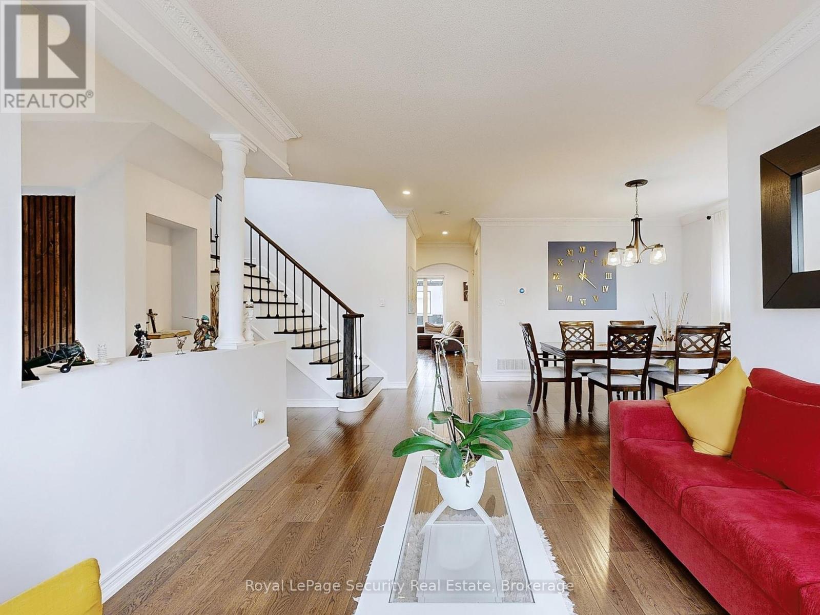 128 Daiseyfield Crescent, Vaughan (Vellore Village), Ontario  L4H 2T7 - Photo 6 - N12360755