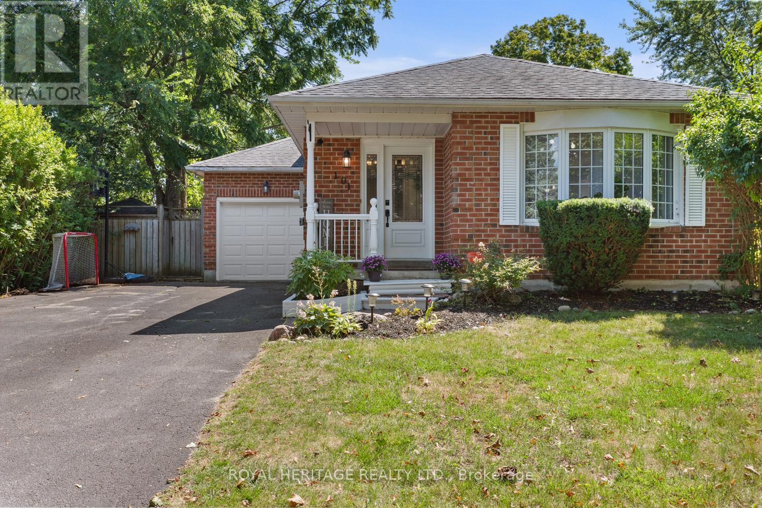 Property at 101 HART BOULEVARD image 1